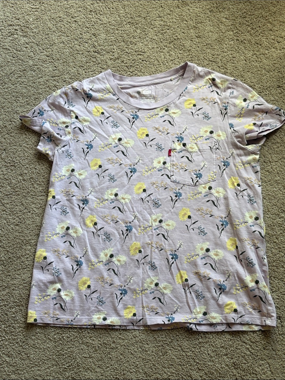 Levi’s T-shirt size large